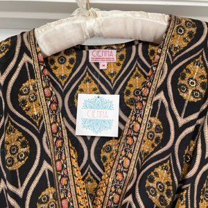 NWT Beautiful wrap dress by Cienna (M)